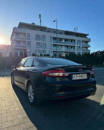 Ford Fusion cena 64000 przebieg: 98995, rok produkcji 2017 z Warszawa małe 379